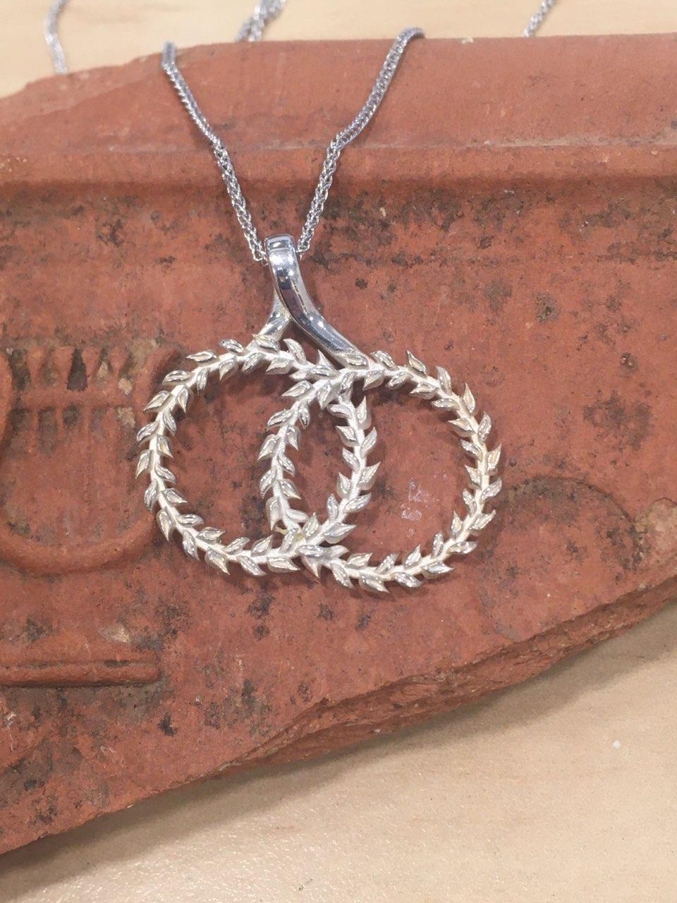 Theo's Crown (Myrtle Leaf) Stefana Pendant